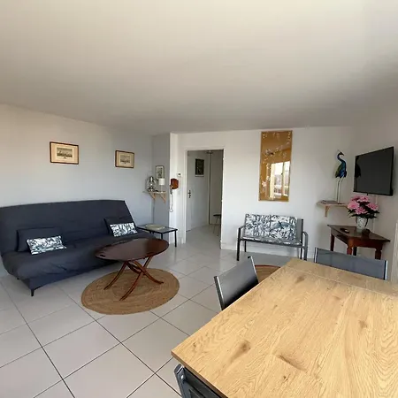 Dernier étage Avec Terrasse Et Parking à - Fr-1-474-287 *